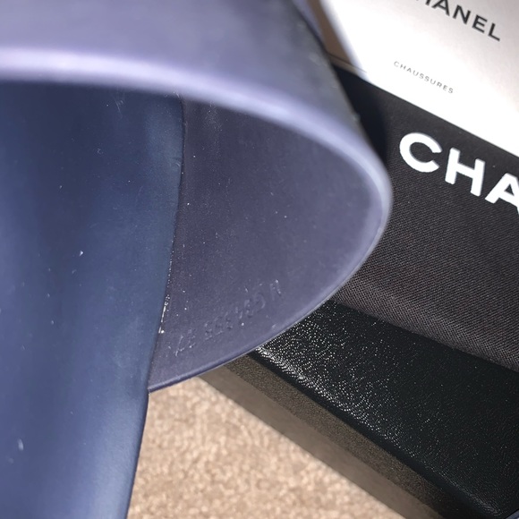 Chanel 19C Navy Blue Gold PVC Rubber CC Logo Slide - Picture 7 of 8